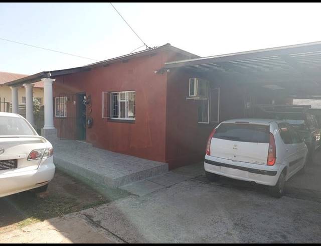 3 BEDROOM HOUSE FOR SALE IN DASPOORT ESTATE